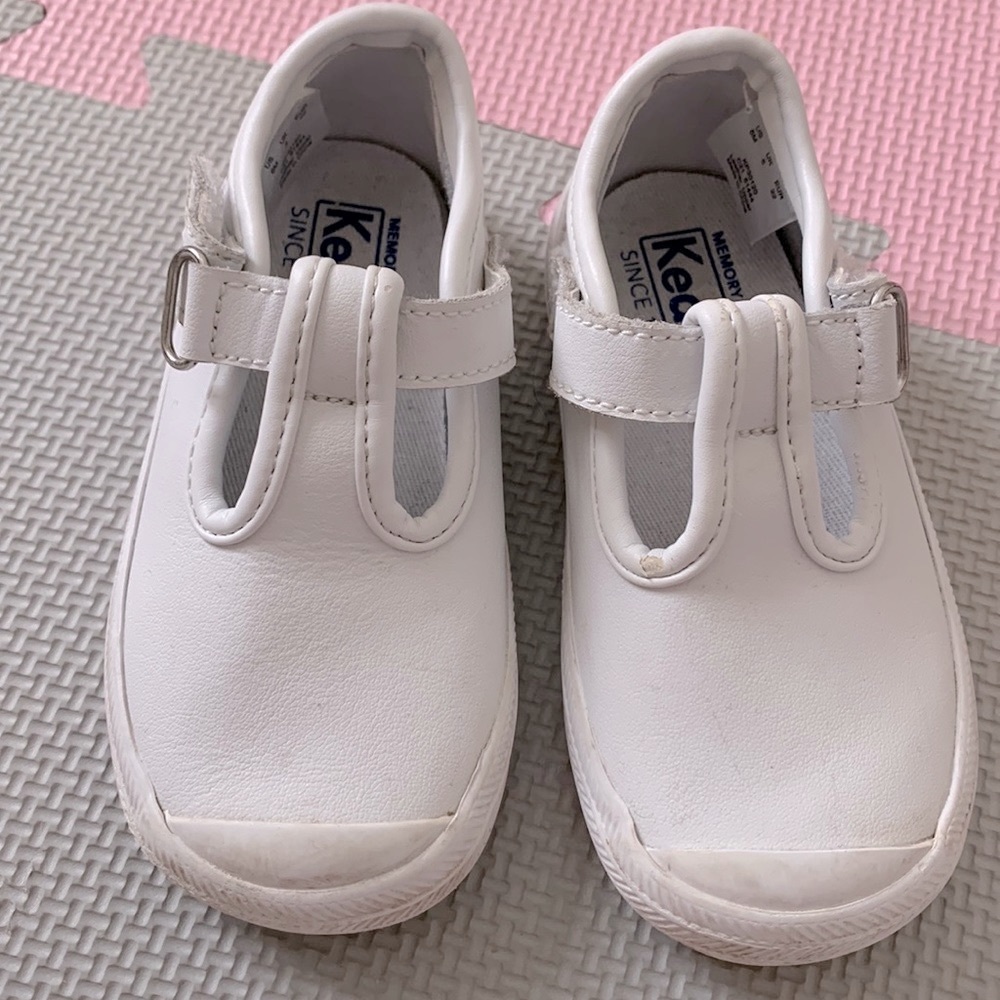 Keds. Toddler. Size 6. Great condition.